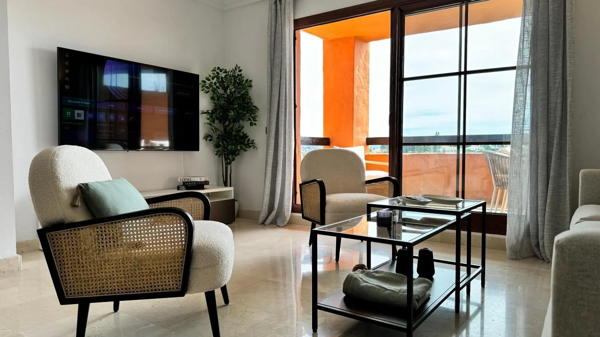 Apartamentos Golf Y Playa Estepona